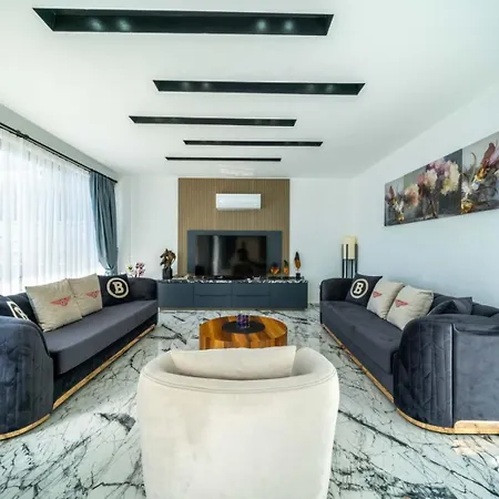 Ceyhun House Vila *
